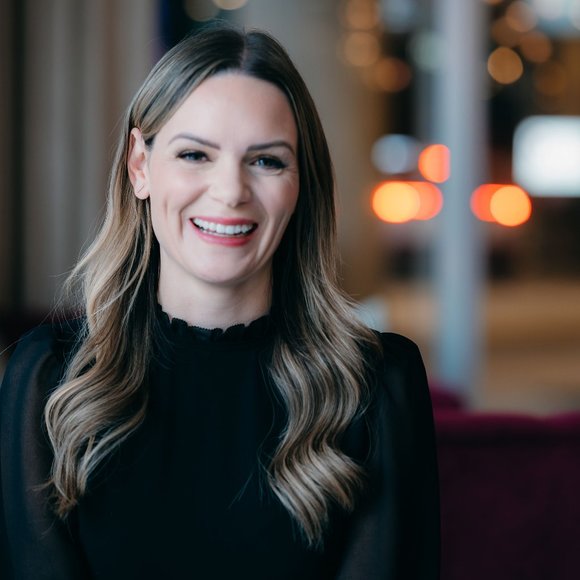 Meet your Posher, Sarah - Picture 1 of 1